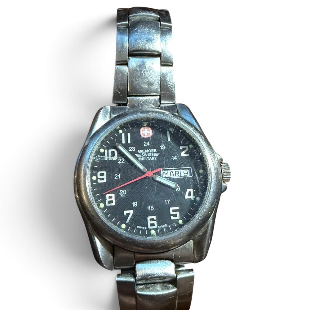 WENGER Swiss Military Wristwatch 100M Water Resistant Mens Pre-Owned 7900X